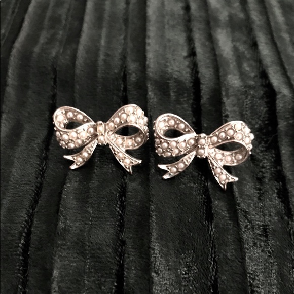 Express Jewelry - Stud Earrings!